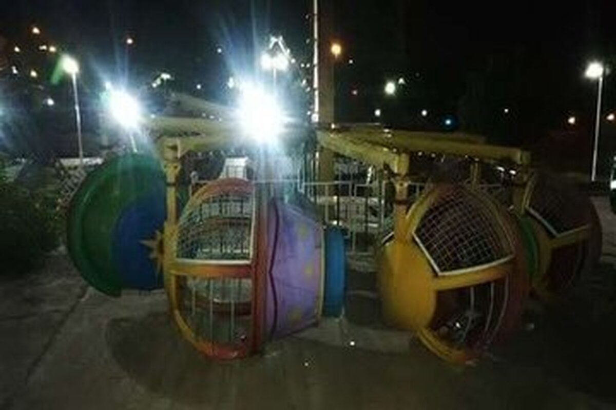 وقوع حادثه قطار شهربازی در کرمان | ۱۰ کودک زخمی شدند