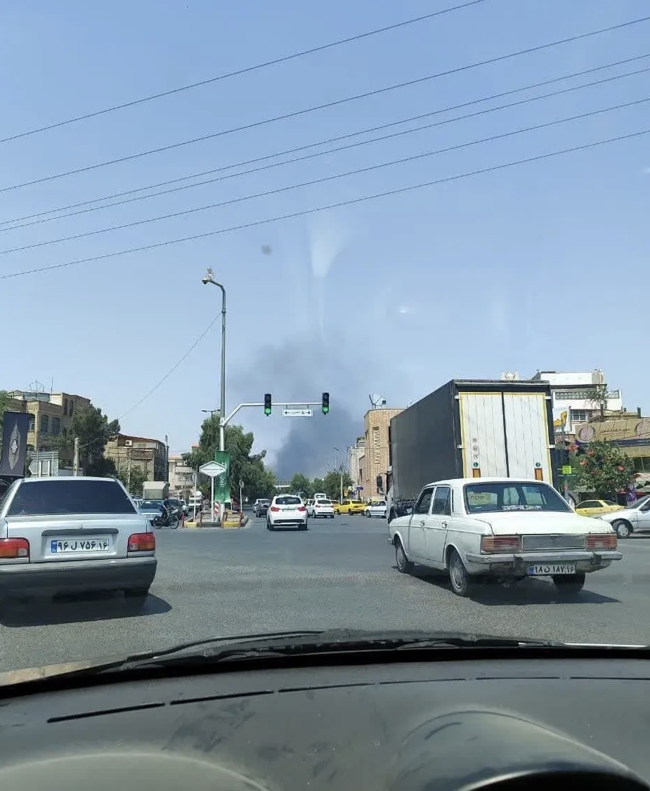 ماجرای دود مشاهده شده در آسمان قم چه بود؟ + عکس
