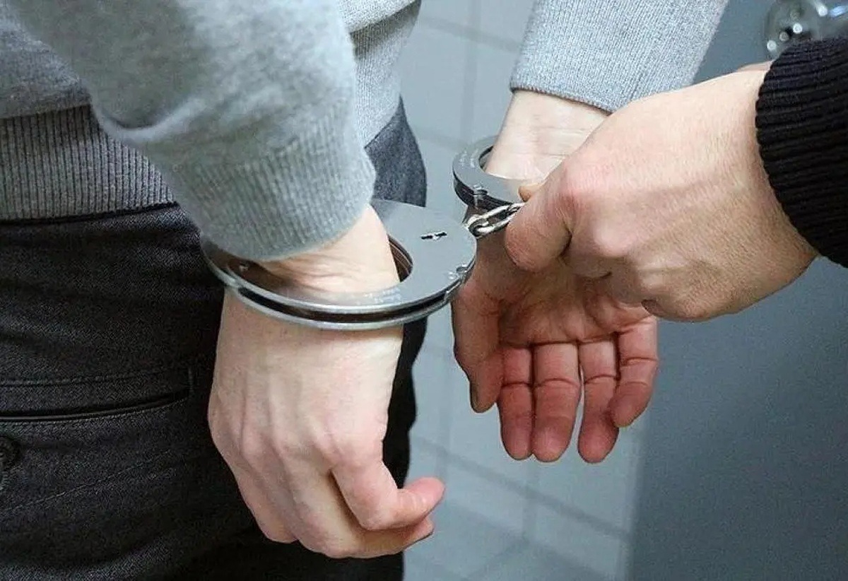 کلاهبرداری و اخاذی از نوجوانان در فضای مجازی | کلاهبردار فروش جعلی سوالات کنکور دستگیر شد