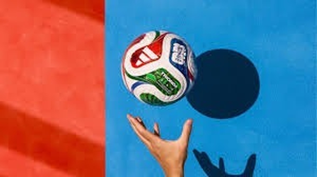 فیفا از توپ جام جهانی ۲۰۲۶ رونمایی کرد + عکس