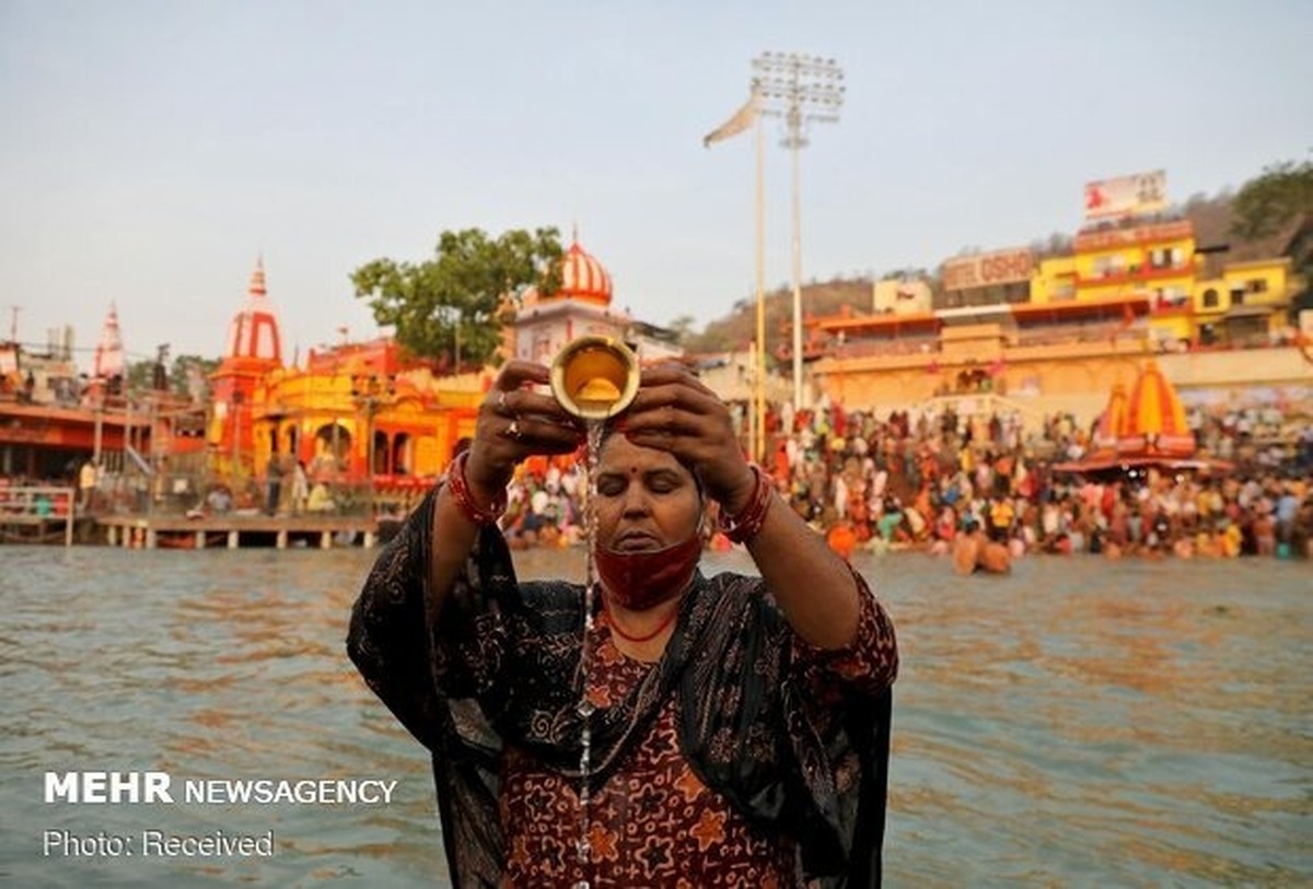 یک مراسم مذهبی مرگبار در هند برگزار شد | ۱۳۳ نفر جان باختند