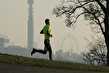 در هوای آلوده چه ساعتی برای ورزش کردن مناسب‌تر است؟