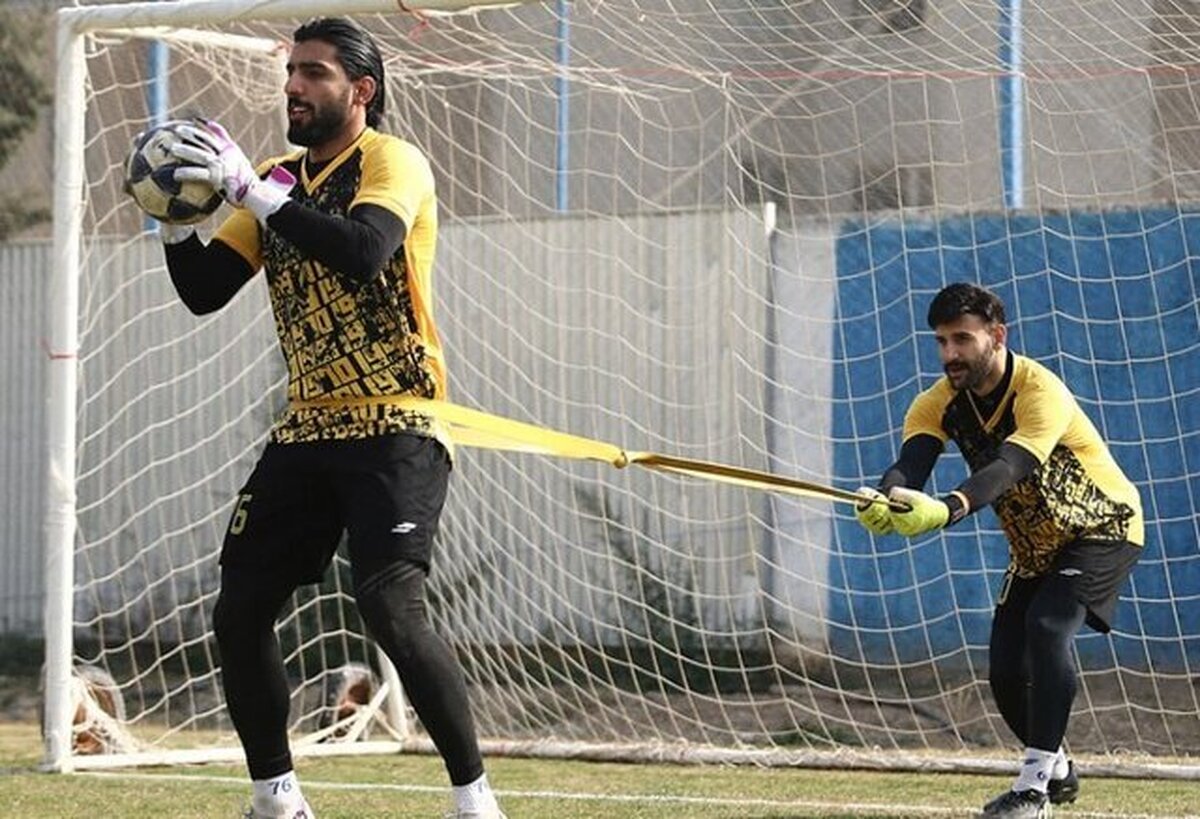 دروازه‌بان استقلال به بازی برابر الوصل امارات می‌رسد؟