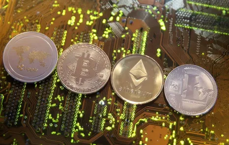 قیمت بیت کوین و ارز‌های دیجیتال امروز سه‌شنبه ۱۳ مرداد ۱۴۰۵ + جدول