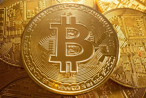 قیمت بیت کوین و ارز‌های دیجیتال امروز دوشنبه ۲ شهریور ۱۴۰۵ + جدول