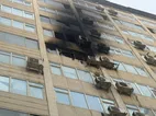 آتش‌سوزی گسترده در یک ساختمان تجاری در خیابان جمهوری